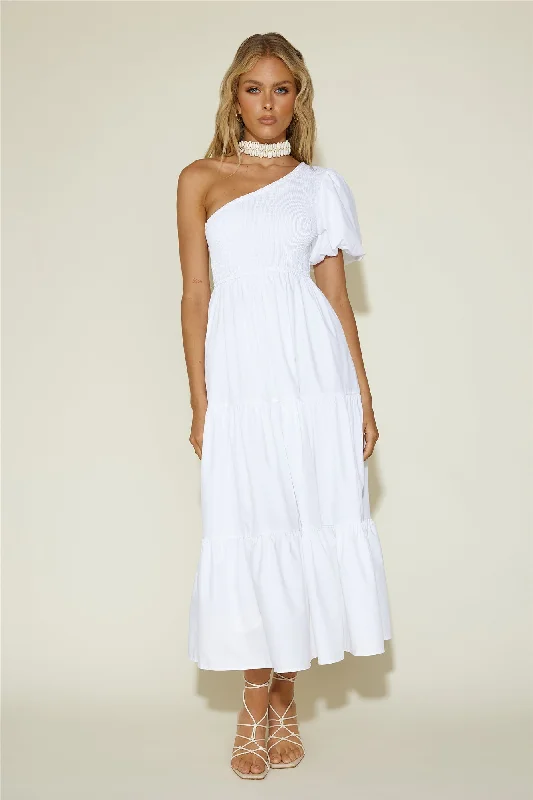 Strawberry Daiquiri Maxi Dress White Fashionable Maxi Dress with Fringe