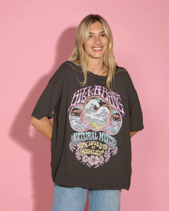 Natural Mystic T-Shirt - Off Black Elegant Classic Vintage