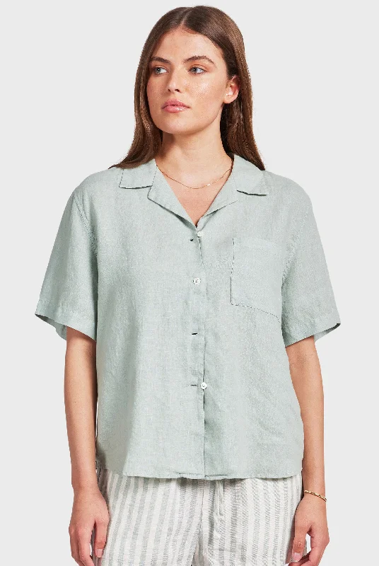 Vacation Short Sleeve Shirt Hooded Caped Shawl Collar