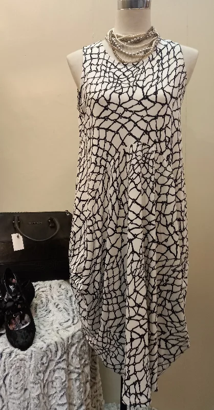 Black/White