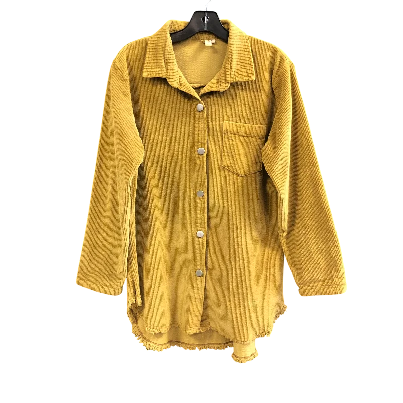 Jacket Shirt By Elan In Beige, Size: M Welt Pockets Slit Pockets Flap Pockets