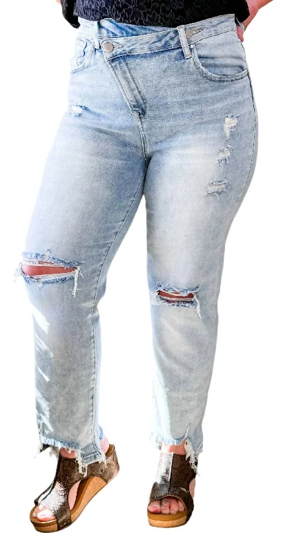 Play It Cool High Rise Girlfriend Denim Jean In Light Wash Stylish Tapered Fit Jeans Play It Cool High Rise Girlfriend Denim Jean In Light Wash Stylish Tapered Fit Jeans
